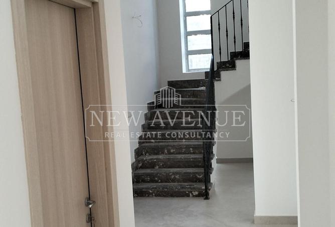 98281729 - Property Image 3