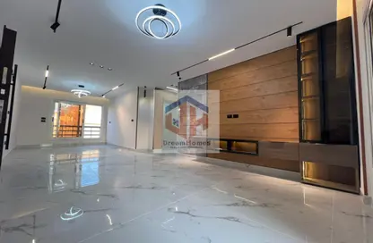 شقة - 3 غرف نوم - 2 حمامات للبيع في پريڤادو - مدينتي - القاهرة