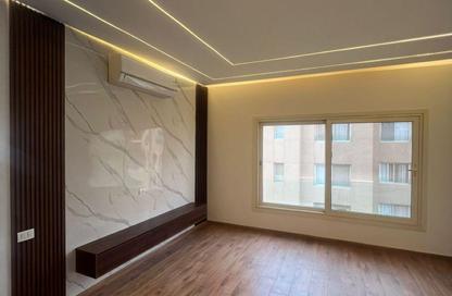 Apartment - 1 Bedroom - 1 Bathroom for sale in The Village - South Investors Area - New Cairo City - Cairo