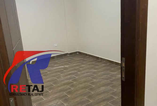 92144501 - Property Image 2