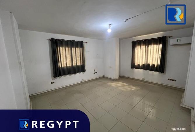 104036586 - Property Image 3