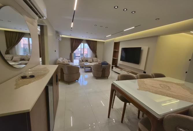 93808413 - Property Image 3