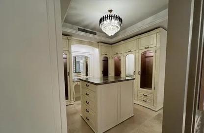 Apartment - 2 Bedrooms - 2 Bathrooms for rent in Omar Makram St. - Al Narges 6 - Al Narges - New Cairo City - Cairo