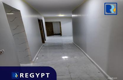 Office Space - 2 Bedrooms - 1 Bathroom for rent in Street 107 - Hadayek El Maadi - Hay El Maadi - Cairo