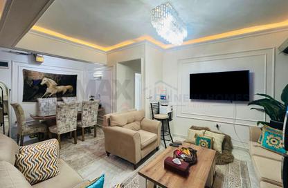 Apartment - 4 Bedrooms - 1 Bathroom for sale in Laurent - Hay Sharq - Alexandria