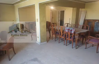 شقة - 3 غرف نوم - 2 حمامات للبيع في شارع شجرة الدر - الزمالك - القاهرة