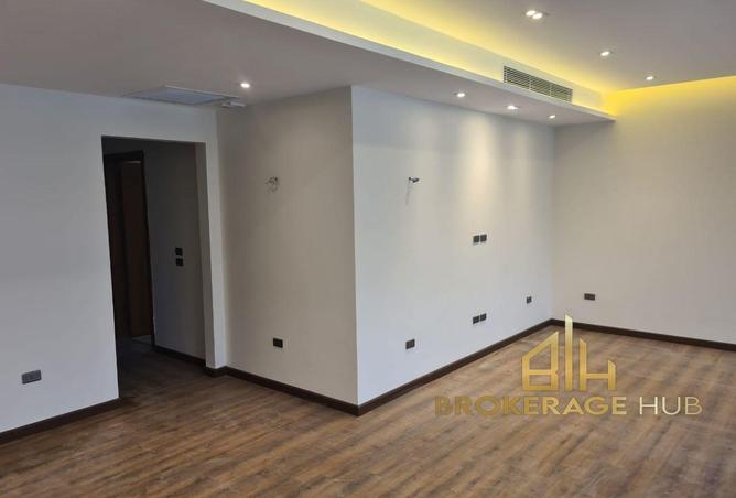 68789965 - صورة العقار 3