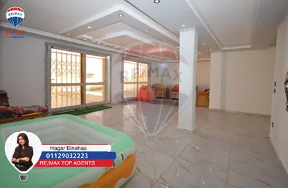 Duplex - 5 Bedrooms - 5 Bathrooms for sale in Smouha - Hay Sharq - Alexandria