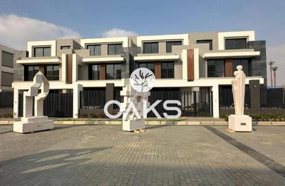 Villa - 3 - 3 for sale in El Patio Townside - 5th Settlement Compounds - The 5th Settlement - New Cairo City - Cairo