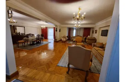 Apartment - 3 Bedrooms - 3 Bathrooms for rent in Shohadaa Al Mohandeseen St. - Mohandessin - Giza