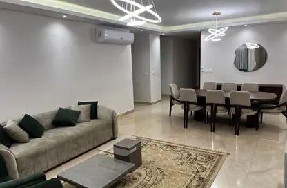 شقة - 3 غرف نوم - 3 حمامات للايجار في أبراج زيد - كمبوندات الشيخ زايد - الشيخ زايد - الجيزة