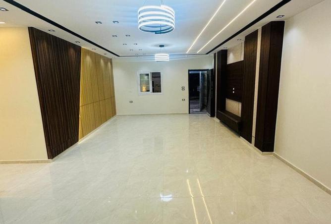 8424361 - Property Image 3