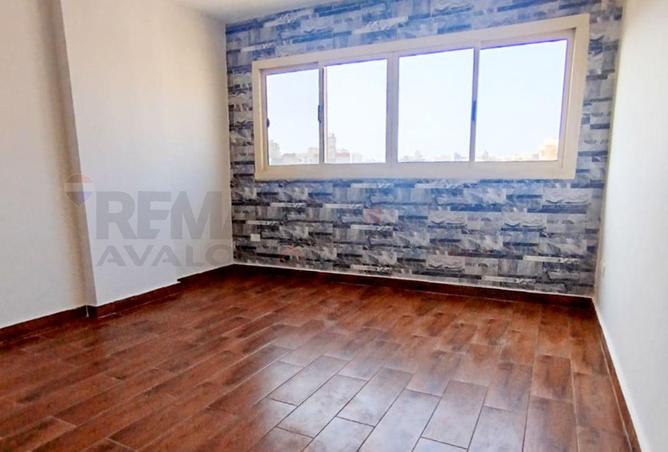 8705088 - Property Image 2