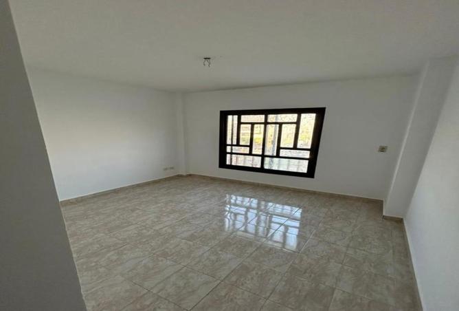 65662213 - Property Main Image