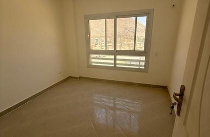 Chalet - 2 Bedrooms - 1 Bathroom for sale in Murano Wadi Degla - Al Ain Al Sokhna - Suez