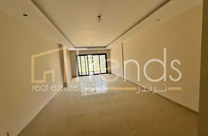 Apartment - 3 Bedrooms - 2 Bathrooms for sale in The Address East - 90 Street - The 5th Settlement - New Cairo City - Cairo