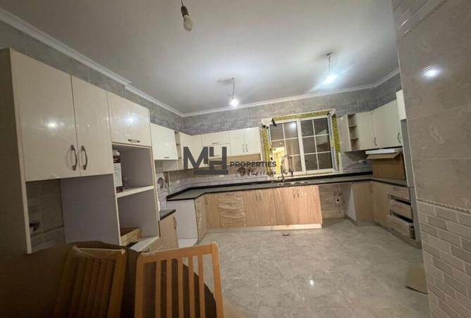 101782236 - Property Image 3