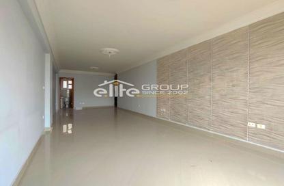 Apartment - 3 Bedrooms - 2 Bathrooms for sale in Kafr Abdo St. - Kafr Abdo - Roushdy - Hay Sharq - Alexandria