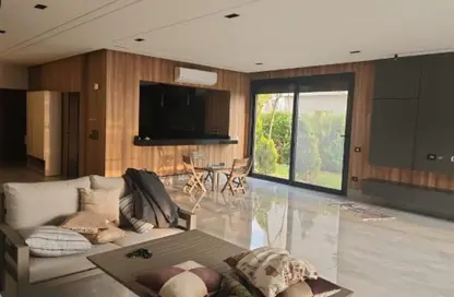 منزل مزدوج - 4 غرف نوم - 5 حمامات للبيع في كمبوند البروج - كمبوندات الشروق - مدينة الشروق - القاهرة