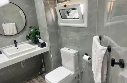 Apartment - 3 Bedrooms - 2 Bathrooms for sale in Charles De Gaulle St. - Dokki - Giza