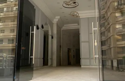 Apartment - 3 Bedrooms - 2 Bathrooms for rent in Zahraa El Maadi - Hay El Maadi - Cairo