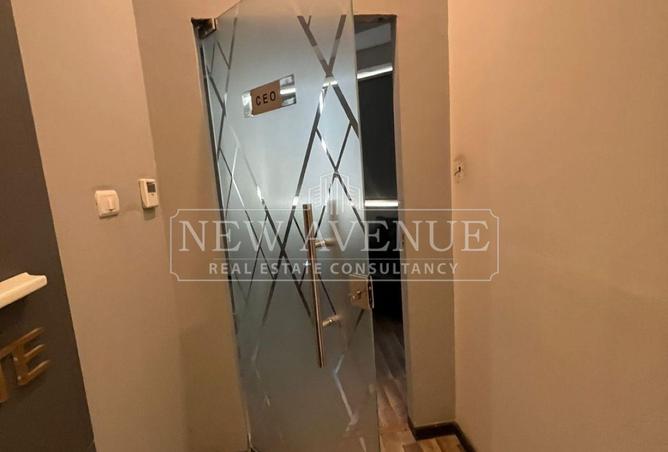 99803054 - Property Image 2