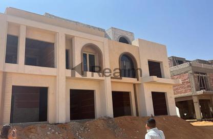 فيلا - 4 غرف نوم - 4 حمامات للبيع في زيد إيست - كمبوندات التجمع الخامس - التجمع الخامس - مدينة القاهرة الجديدة - القاهرة
