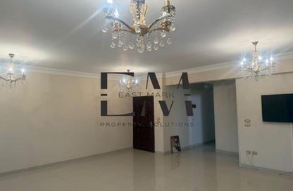 Apartment - 3 Bedrooms - 2 Bathrooms for rent in Al Sadat Axis - The 1st Settlement - New Cairo City - Cairo
