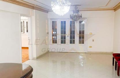 Apartment - 3 Bedrooms - 2 Bathrooms for sale in Winget st. - Bolkly - Hay Sharq - Alexandria
