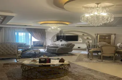 Apartment - 3 Bedrooms - 2 Bathrooms for sale in 14th of May Bridge - Smouha - Hay Sharq - Alexandria