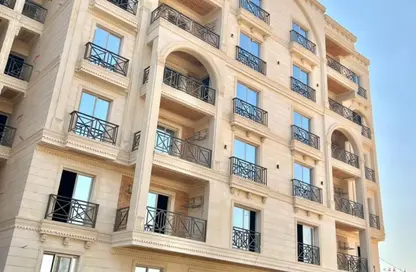 Apartment - 3 Bedrooms - 3 Bathrooms for sale in Green City - 6 October City - Giza
