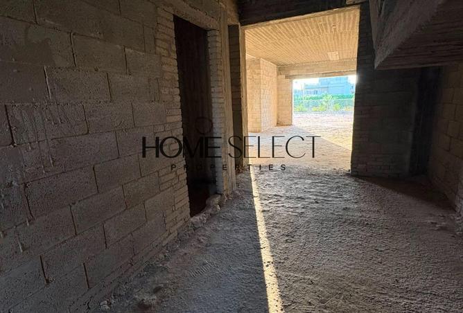 93819695 - Property Image 3