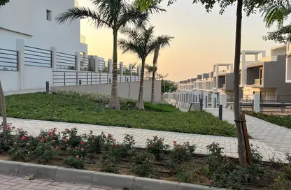 Apartment - 2 Bedrooms - 3 Bathrooms for sale in Moon Residences - Fifth Square - The 5th Settlement - New Cairo City - Cairo