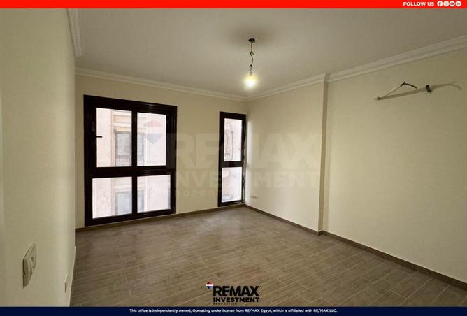 54233893 - صورة العقار 3