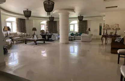 فيلا - 7 غرف نوم - 6 حمامات للايجار في شارع زهيرة عابدين - الياسمين 5 - الياسمين - مدينة القاهرة الجديدة - القاهرة