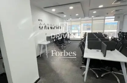 مساحات مكتبية - 2 غرف نوم - 1 حمام للبيع في بارك ستريت - محور 26 يوليو - الشيخ زايد - الجيزة