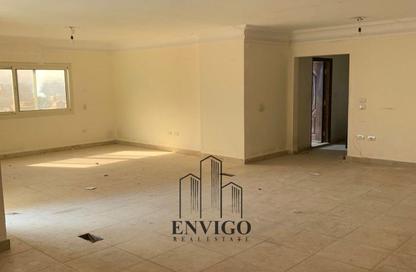 Apartment - 3 Bedrooms - 2 Bathrooms for sale in Al Berdiss St. - Ard El Golf - Heliopolis - Masr El Gedida - Cairo