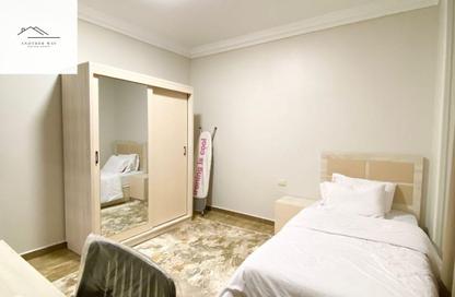 Apartment - 3 Bedrooms - 2 Bathrooms for rent in Mostashareen - North Investors Area - New Cairo City - Cairo