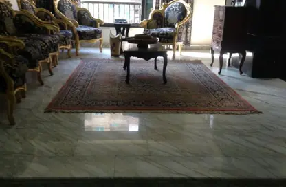 شقة - 3 غرف نوم - 2 حمامات للبيع في المنطقة السادسة - مدينة نصر - القاهرة