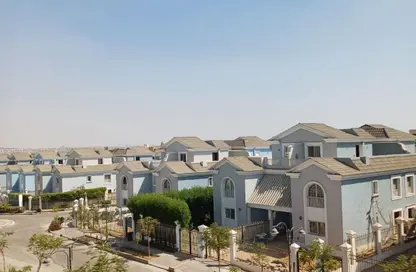 فيلا - 4 غرف نوم - 4 حمامات للبيع في الحي السادس - مدينة العبور - القليوبية