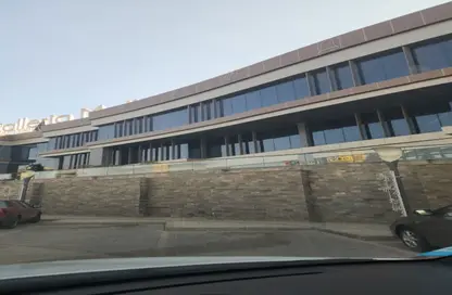 مساحات مكتبية - غرفة نوم - 1 حمام للبيع في جاليريا  مون فالى - المستثمرين الجنوبية - مدينة القاهرة الجديدة - القاهرة