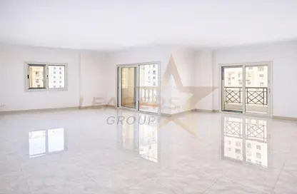 شقة - 3 غرف نوم - 3 حمامات للايجار في صوارى - كمبوندات الاسكندرية - الاسكندرية