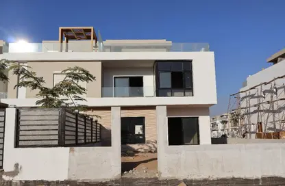 Townhouse - 4 Bedrooms - 4 Bathrooms for sale in Garden Residence - Hyde Park - New Cairo City - Cairo