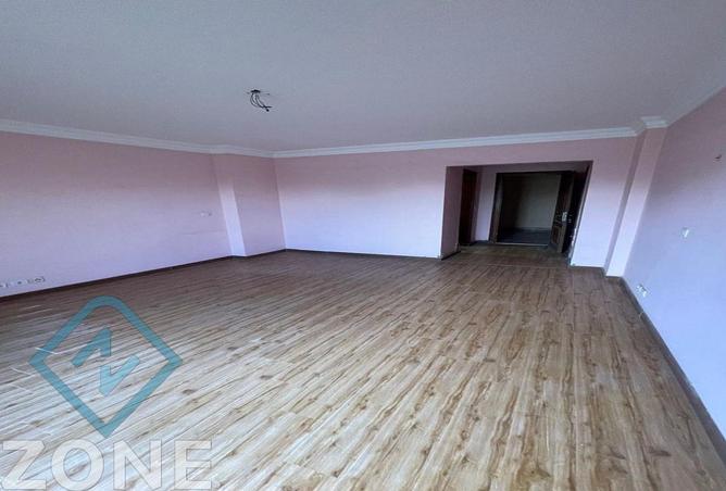 8517103 - Property Image 2