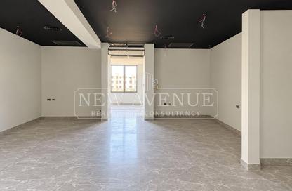 مساحات مكتبية - استوديو - 2 للايجار في بيزنس بلاس - شارع التسعين الشمالي - التجمع الخامس - مدينة القاهرة الجديدة - القاهرة