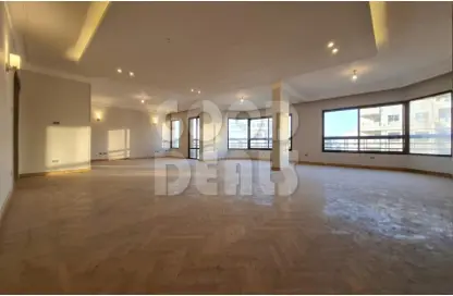 Apartment - 5 Bedrooms - 4 Bathrooms for sale in Al Horeya St. - Almazah - Heliopolis - Masr El Gedida - Cairo