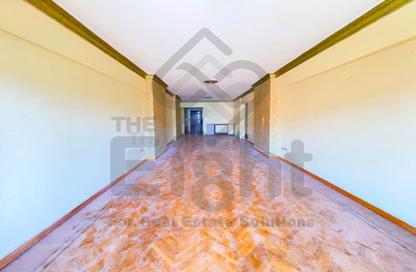 Apartment - 3 Bedrooms - 3 Bathrooms for sale in Al Sayeda Sakina Bint Al Hussein St. - Kafr Abdo - Roushdy - Hay Sharq - Alexandria