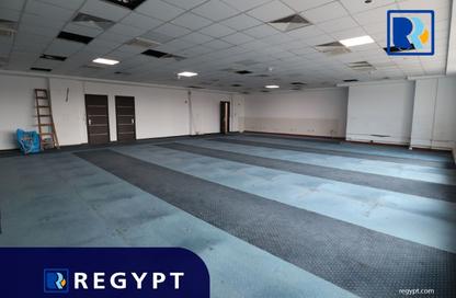 Full Floor - Studio - 4 Bathrooms for rent in Al Laselky St. - El Laselky - New Maadi - Hay El Maadi - Cairo