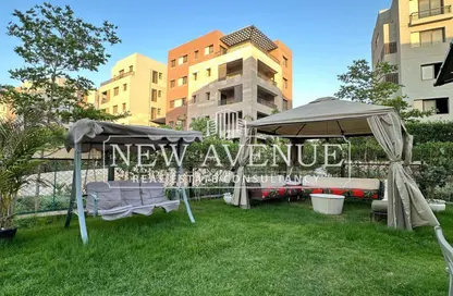 Apartment - 2 Bedrooms - 2 Bathrooms for sale in District 5 - 5th Settlement Compounds - The 5th Settlement - New Cairo City - Cairo