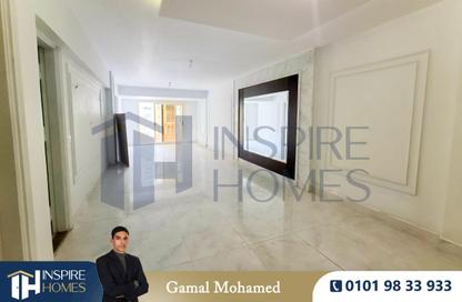 شقة - 3 غرف نوم - 2 حمامات للايجار في شارع البرت الاول - سموحة - حي شرق - الاسكندرية
